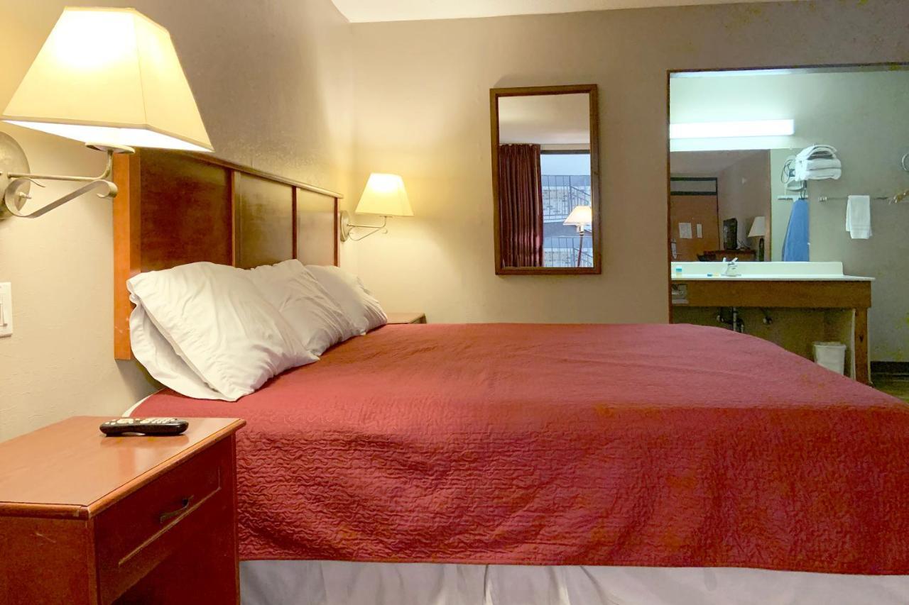 Paris Inn And Suites Esterno foto