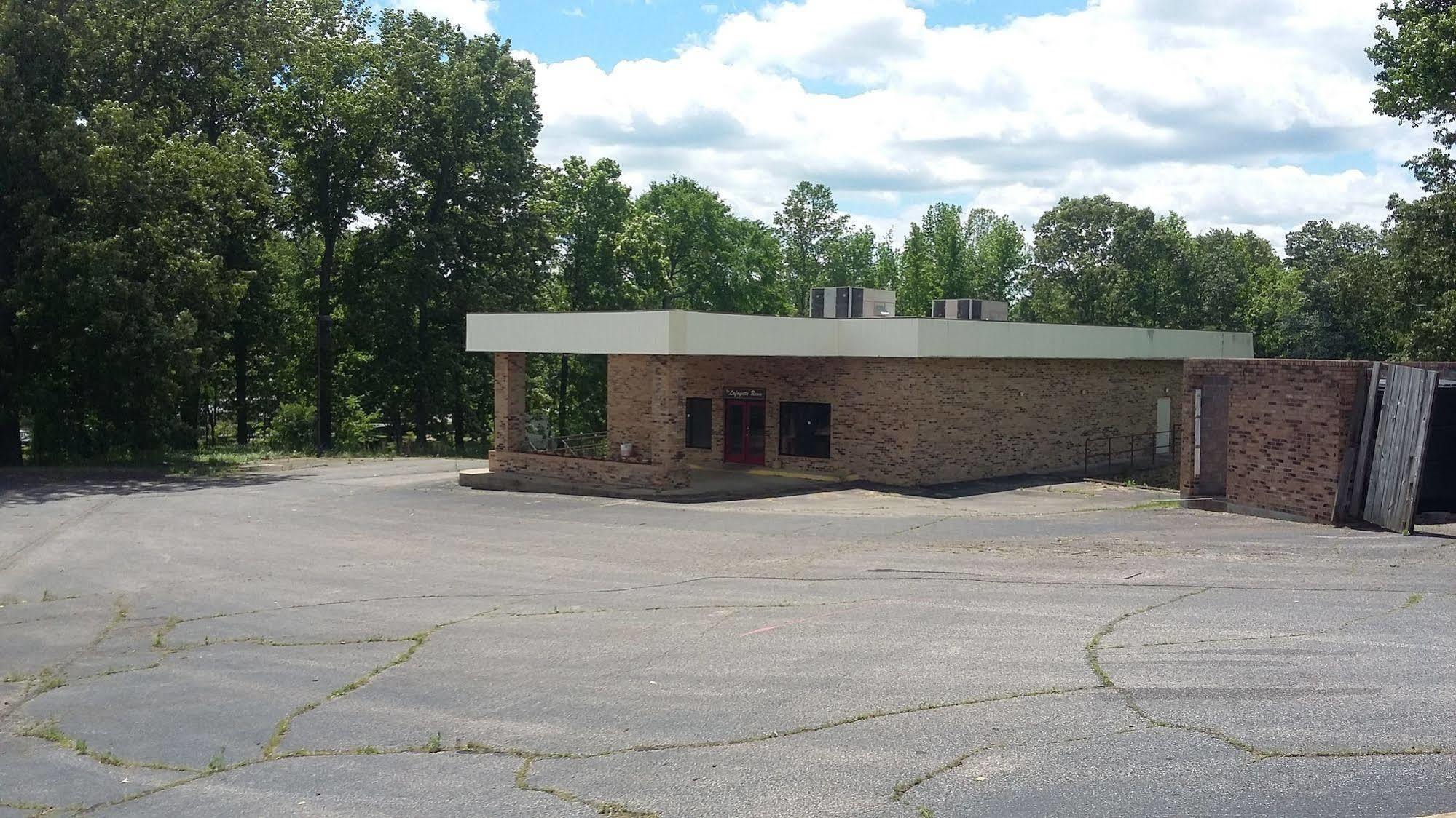 Paris Inn And Suites Esterno foto